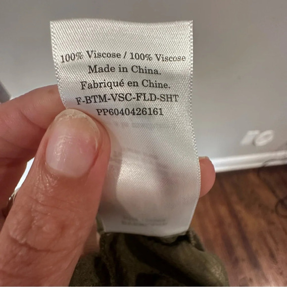 Everlane The Satin Pull-On 5" Short with Pockets Size XS. Olive Green T1022 - Picture 11 of 11